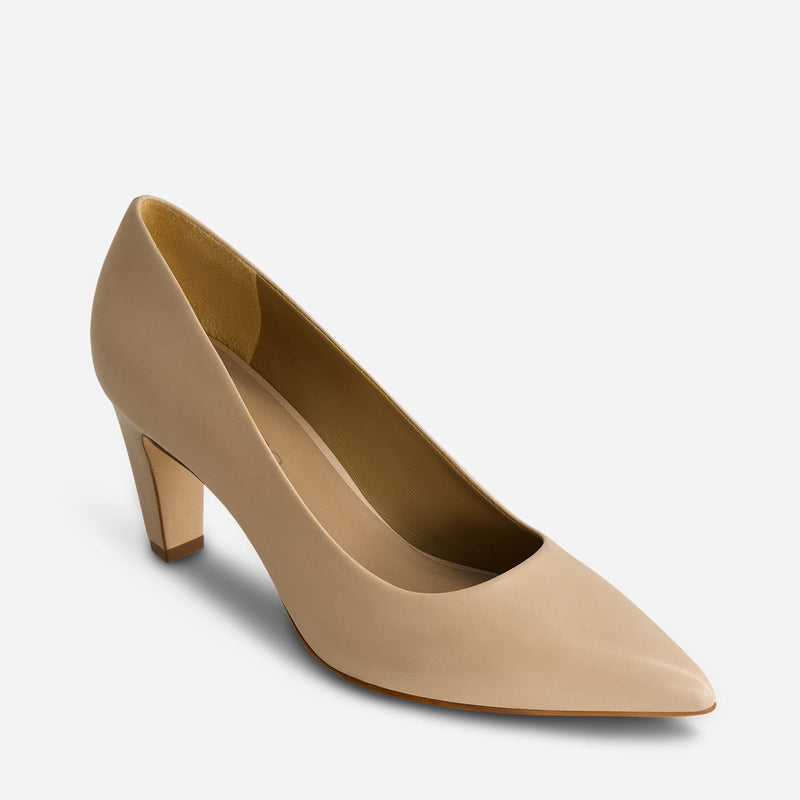 Giselle Pump