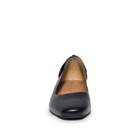 Eloisa Bow Flat