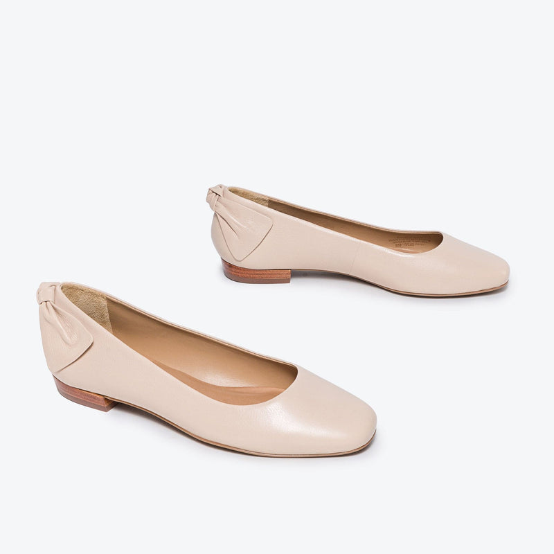 Eloisa Bow Flat