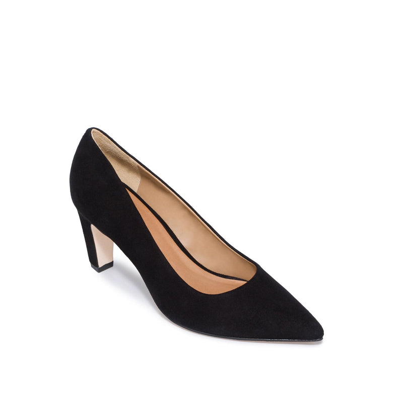 Giselle Pump