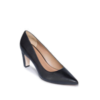 Giselle Pump