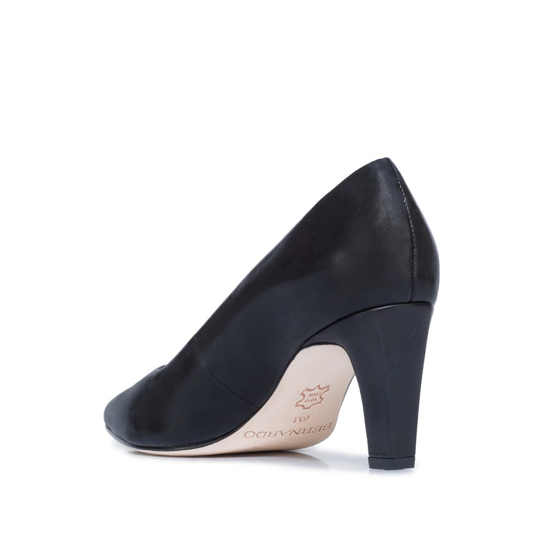 Giselle Pump