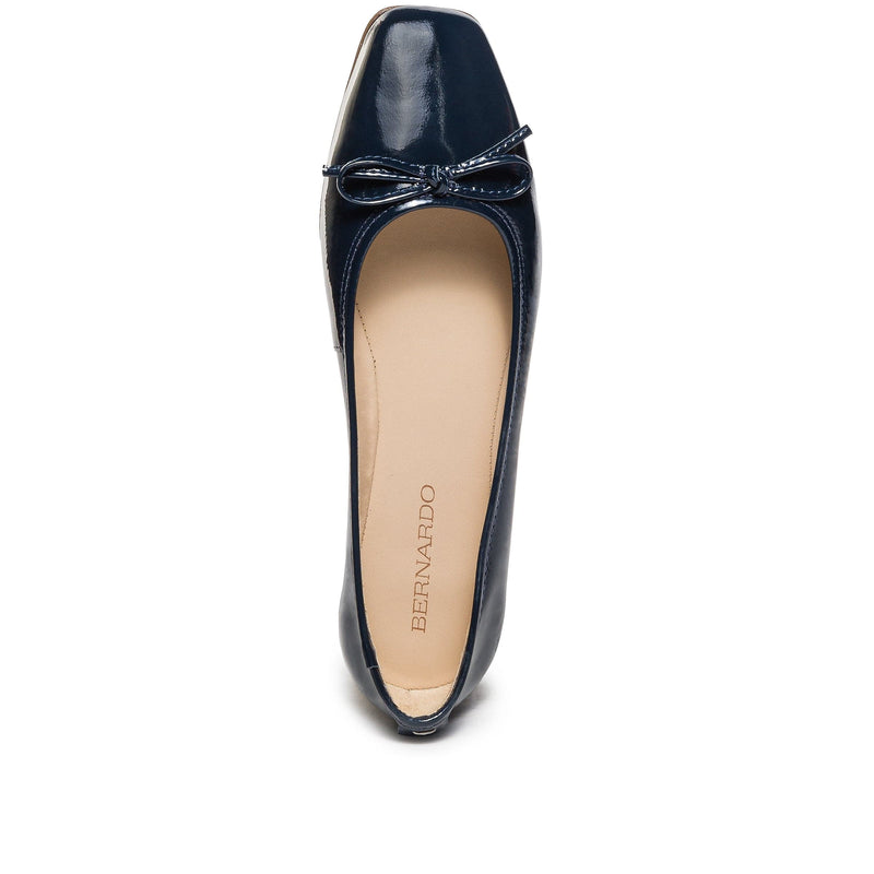 Bernardo Flat Gwynn Ballet Flat