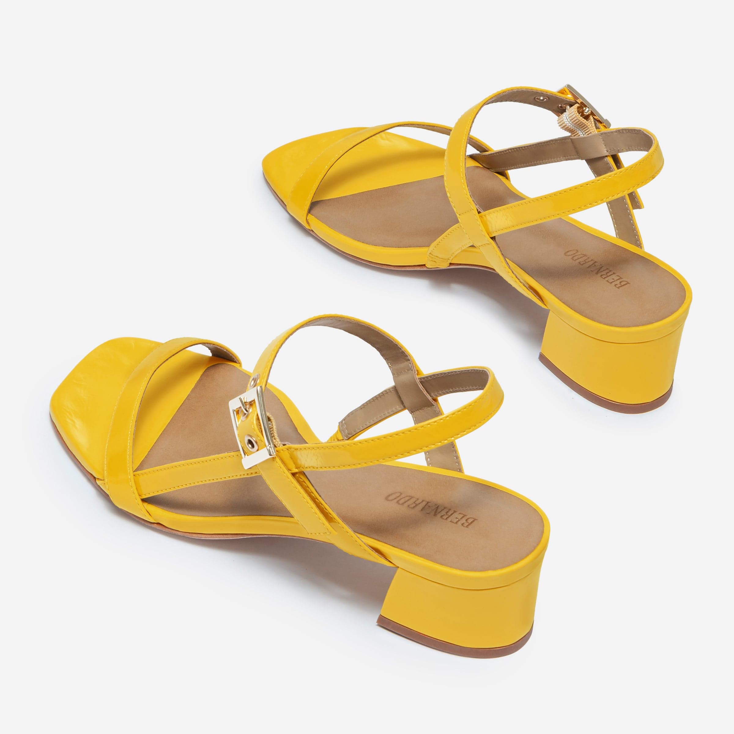 YELLO CHUNKYHEEL SANDALS Sサイズ Jinji Low Heel Sandal in Sunrise Yellow Crinkle Gloss Leather