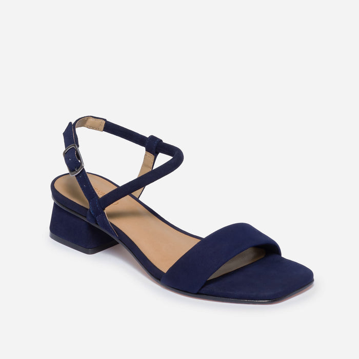 Josei Low Heel Sandal