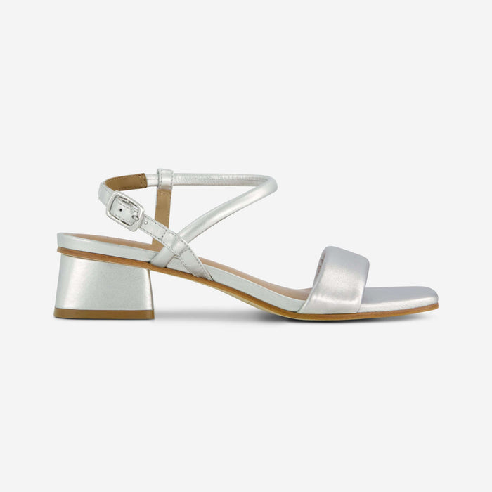 Josei Low Heel Sandal