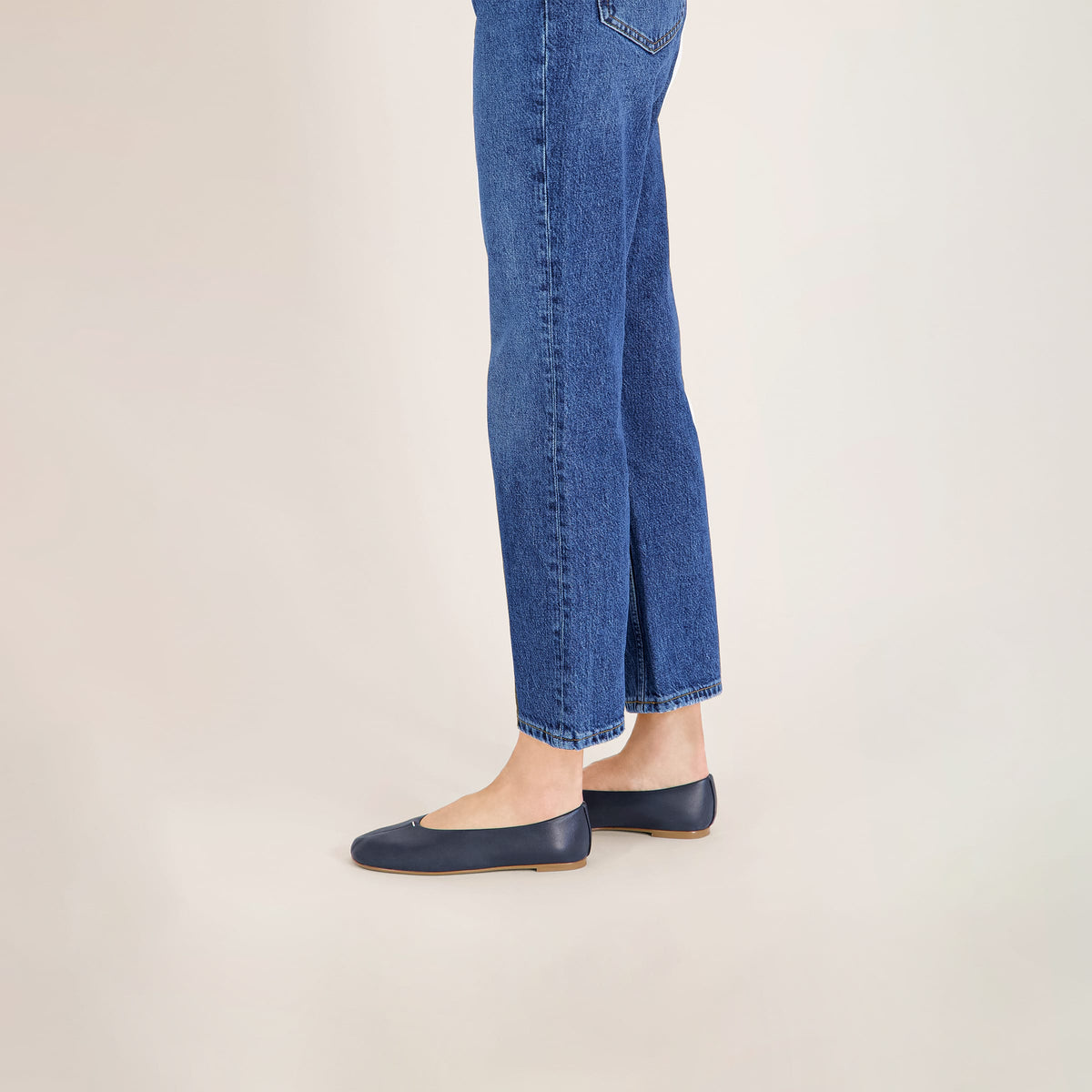 Bernardo 1946 Flat Meredith Ballet Flat