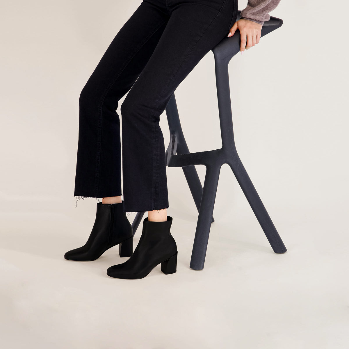 Naomi Mid Heel Bootie