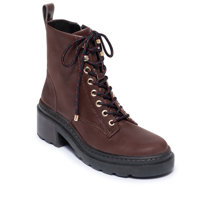 North Lace Up Lug Boot