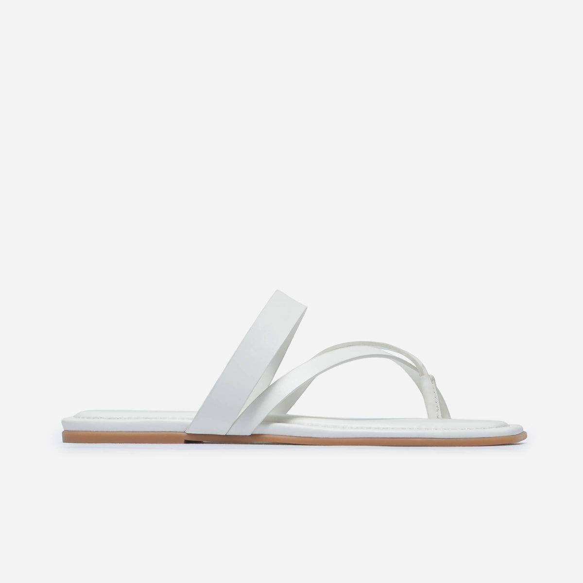 Bernardo 1946 Sandals Ocana Thong Sandal