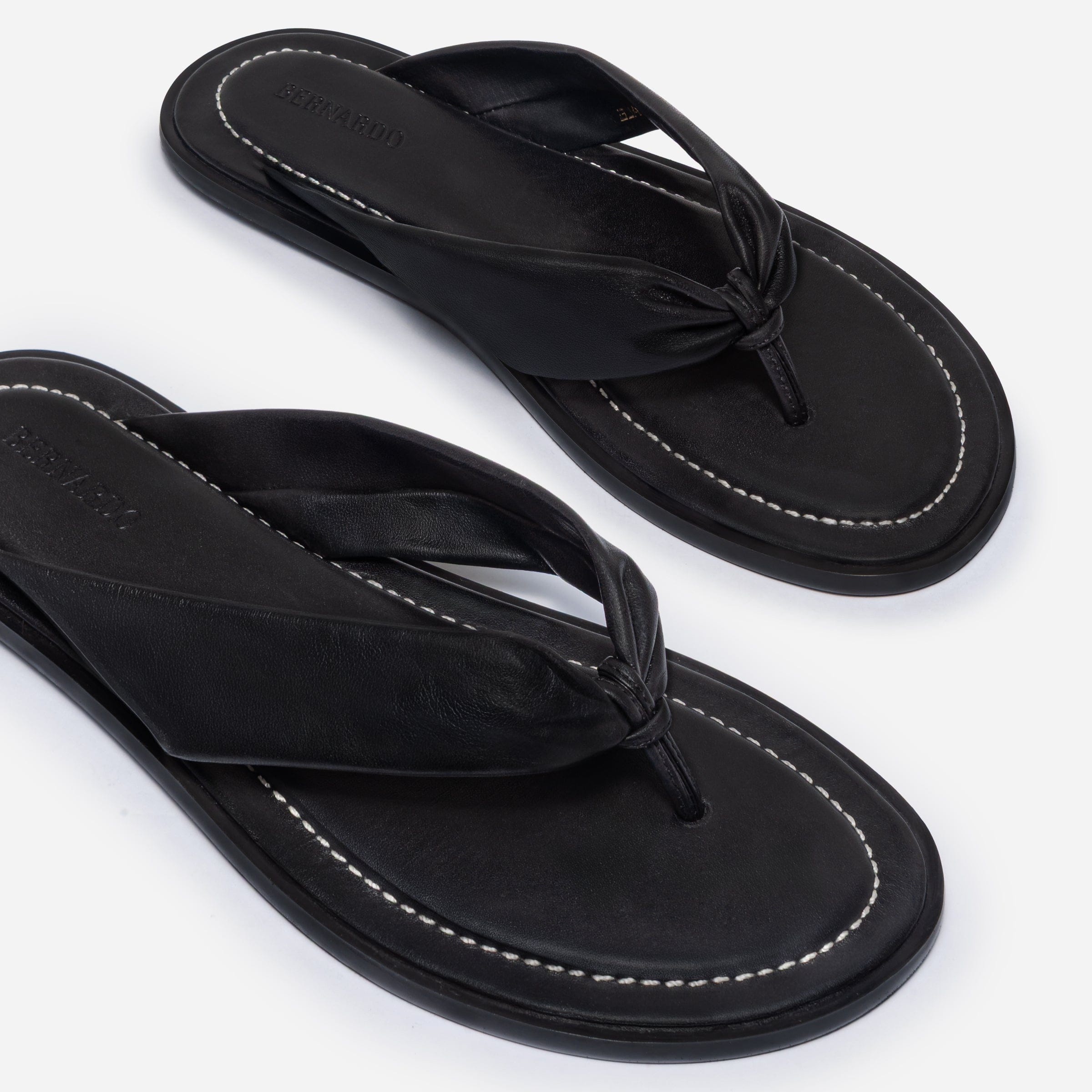 サンダル Mercedes Anchor Inc. Subu B&B Sandals 2 Salt Thong Sandal in Black Leather – Bernardo 1946