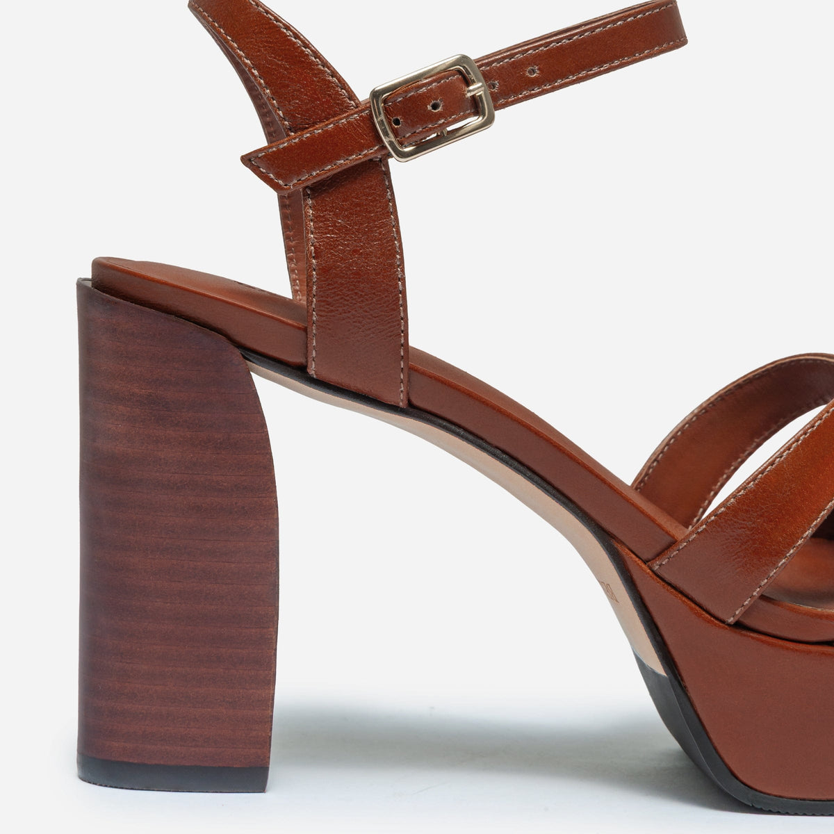 Vittor Platform Sandal