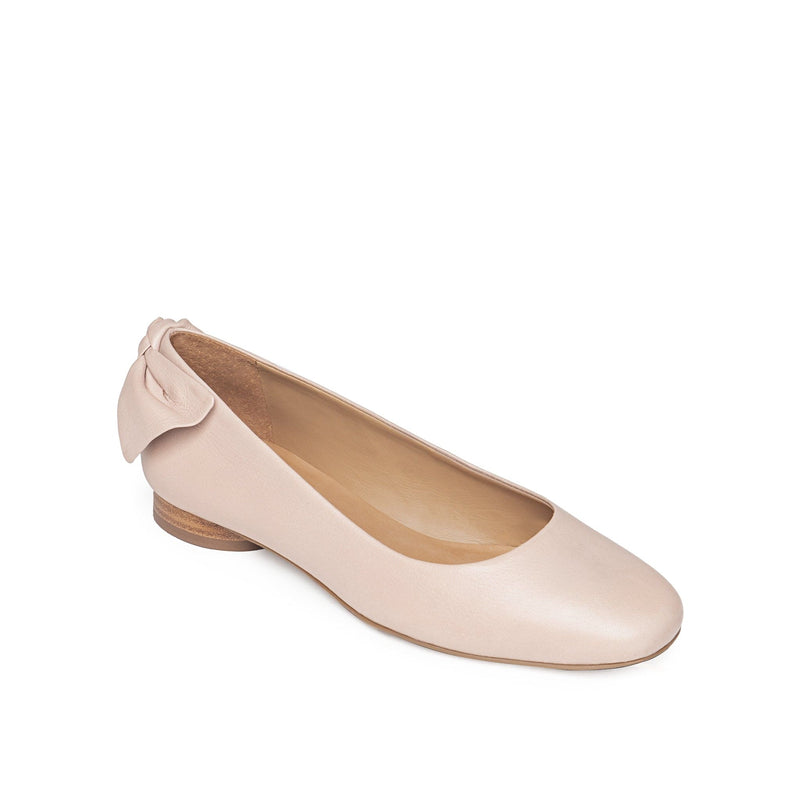 Eloise Bow Flat