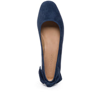 Eloise Bow Flat